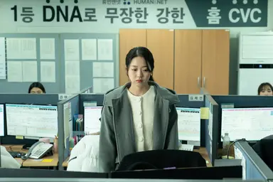 “학생이 일하다 죽었는데…” 배두나의 분노, 관객을 대변하다