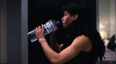 도시의 절망…사랑을 향한 'SOS'