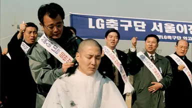 다큐 '수카바티:극락축구단' 31일 개봉 : 네이트 뉴스
