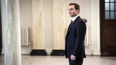 '코버트 어페어즈' 음악과 웃음 그리고 호주 여행 시트콤! 웨이브 공개 ...