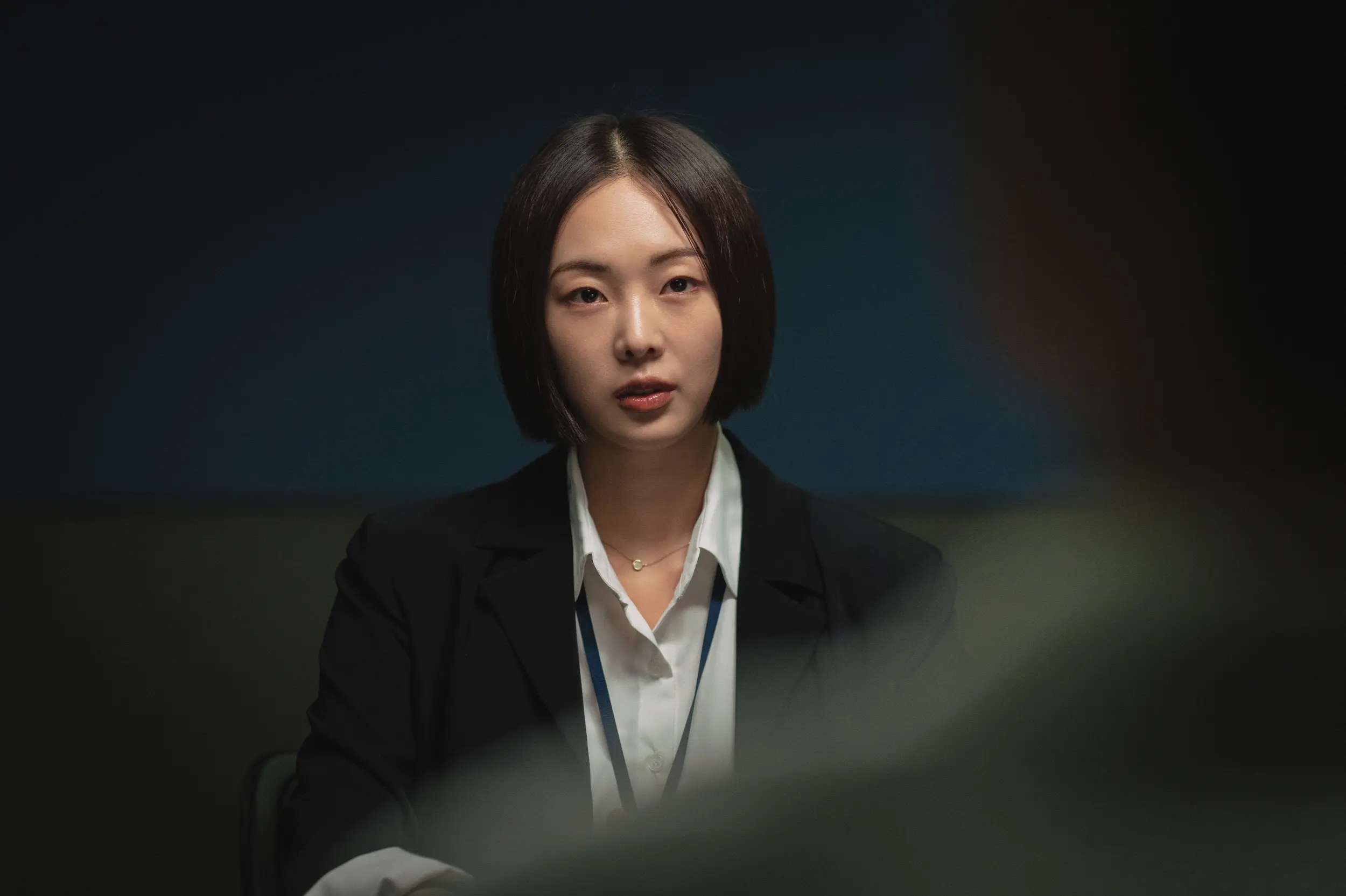 블러디 플라워 4화 4회 줄거리 리뷰 – 치료를 증명한 이우겸, 그리고 의장 채정수의 방문