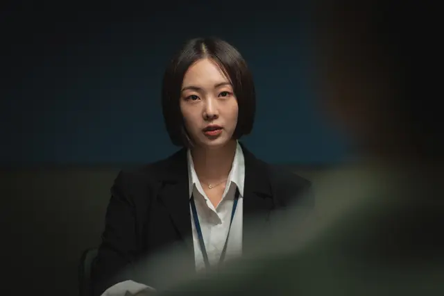 블러디 플라워 4화 4회 줄거리 리뷰 – 치료를 증명한 이우겸, 그리고 의장 채정수의 방문