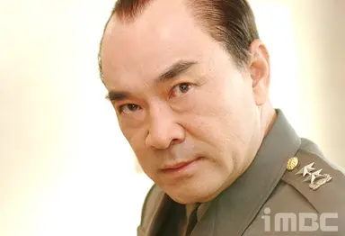 이덕화, '제5공화국' 제작진과 5.18묘지 참배