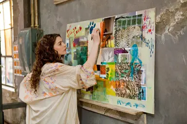 '러브&드럭스' 앤 헤서웨이, 파킨슨병 앓는 매력녀로 감동 - 노컷뉴스