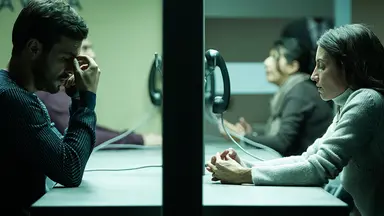 [320자 영화평] 끝까지 범인을 알 수 없다 '인비저블 게스트' | 중앙일보