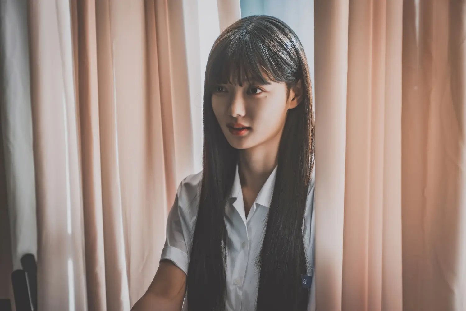 친애하는 X 1화 1회 줄거리 첫번째 X 정체 김유정 연기변신 티빙 웹툰원작드라마