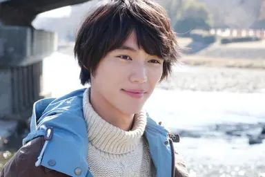 이들 작품에선 엇갈리는 시간의 마법이 빛난다