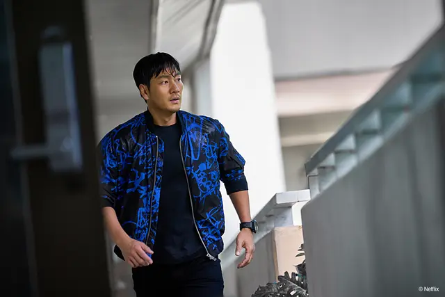 영화 대홍수 리뷰 해석 - 그렇게 엄마가 되는 김다미의 재난 탈출 미션