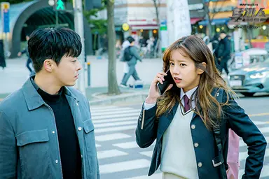 기막힌 조정석·안 밀리는 김선호…'투깝스'(종합) | 연합뉴스