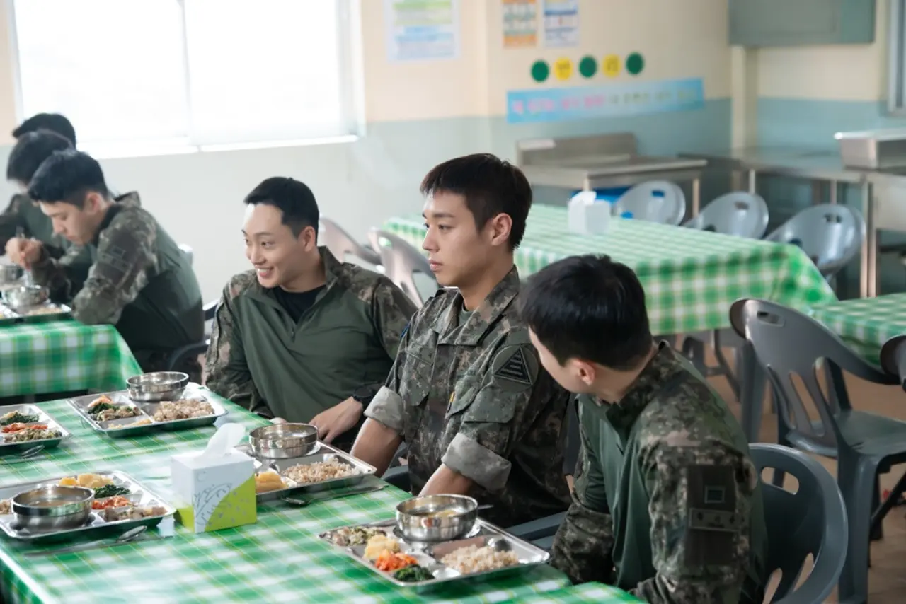 취사병 전설이 되다 2화 2회 미역국의 신 배꼽 빠짐 박지훈 전직 퀘스트 실패 티빙 tvN 월화드라마