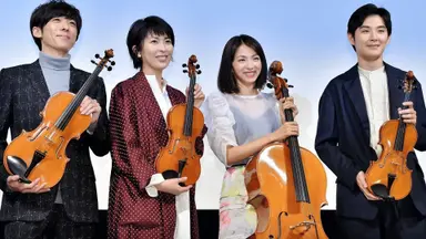 음표로 내리는 雨·雪…김현철 감성은 여전히 세상을 뒤덮네