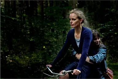 색다른 유럽 멜로 영화 두 편…'피닉스'·'우리, 둘' : 네이트 연예