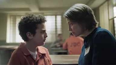 [금주 OTT 신작] '지금 우리 학교는' '너와 나의 경찰수업' '홀인러브'