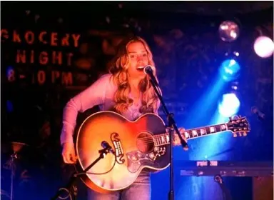 폴 버호벤 감독의〈할로우 맨〉 1위 개봉! | 중앙일보