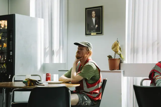 영화 <부고니아> 리뷰 * 인류를 향한 냉소적인 시선, 요르고스 란티모스의 시선으로 더욱 더 강렬하게