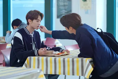 '여덟 번째 감각' 임지섭·오준택, 설렘 자극 청춘 케미스트리 : 네이트 연예