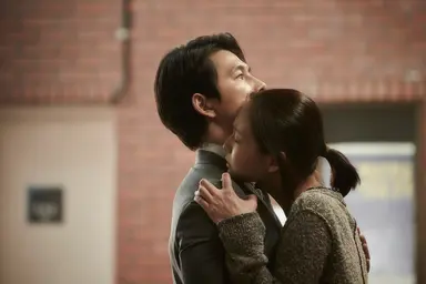 마담뺑덕 정우성 이솜, 농도짙은 스킨쉽 '시선 집중' - 스타투데이