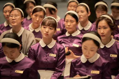 [SE 현장] '해피 뉴 이어' 한지민→이동욱, 코로나19 없는 연말 분위기 ...