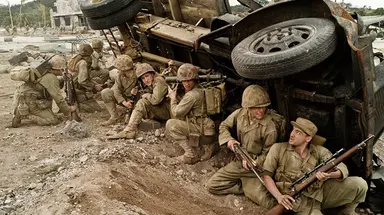 '마스터스 오브 디 에어', 또 한번 사고친 스필버그+행크스 콤비 : 네이트 ...