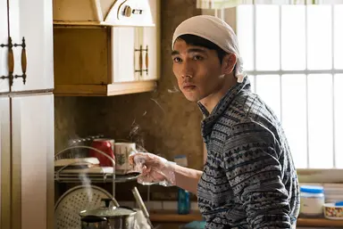 '어른도감' 엄태구, 뼛속부터 영화인 형제로 눈길