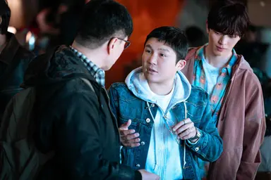 육성재, 오늘 넷플 예능 '좀비버스:뉴 블러드' 출격 : 네이트 연예