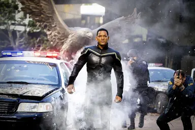 영화 '핸콕', 까칠한 히어로 윌 스미스 주연의 액션+판타지…관객수는 ...