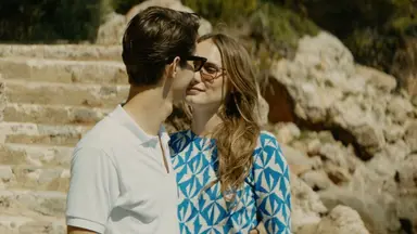 극장가를 사로잡은 완벽한 거짓말..연극 '진실X거짓' & 영화 '완벽한 타인'