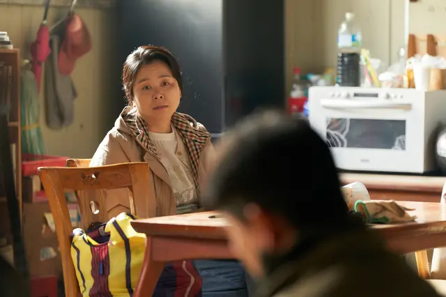 영화 <세계의 주인> 리뷰 후기 관람평 스포주의