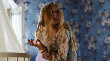 영화 속 야생 멸종 앵무새, 인공 부화 성공했다