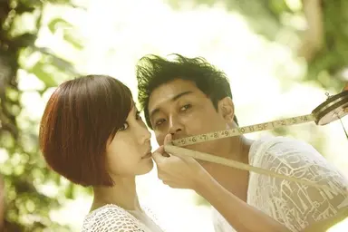 노출로 뜬 클라라, '아티스트 봉만대' 눈여겨 보아야 : 네이트 뉴스