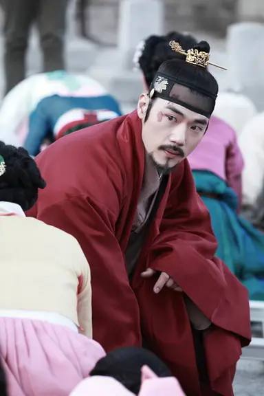'간신' 주지훈 "수위 가늠안돼, 많이 야했나요?" (인터뷰) : 네이트 연예
