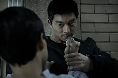 영화 '용의자' 원신연 감독, "공유 첫 인상 재규어 같다" : 네이트 연예