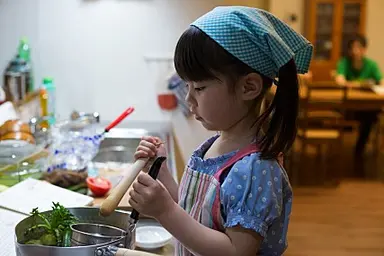 '철도원' 히로스에 료코, 소녀에서 엄마로 돌아왔다 : 네이트 연예
