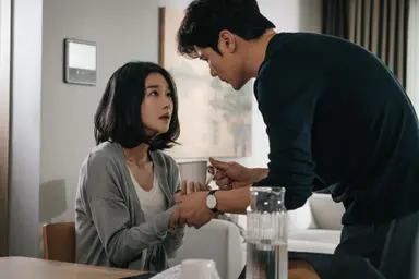 '내일의 기억' 감독, 서예지 옹호 "고치란다고 고친 사람 문제" | 중앙일보