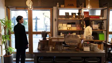 '불륜 논란' 카라타 에리카 복귀…'흐르는 대로' IPTV·VOD 개봉