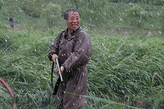 한강을 뒤흔든 괴수의 등장 - 괴물(The Host, 2006)