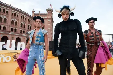'보랏' 사샤 바론 코헨 신작, 북미 흥행 1위